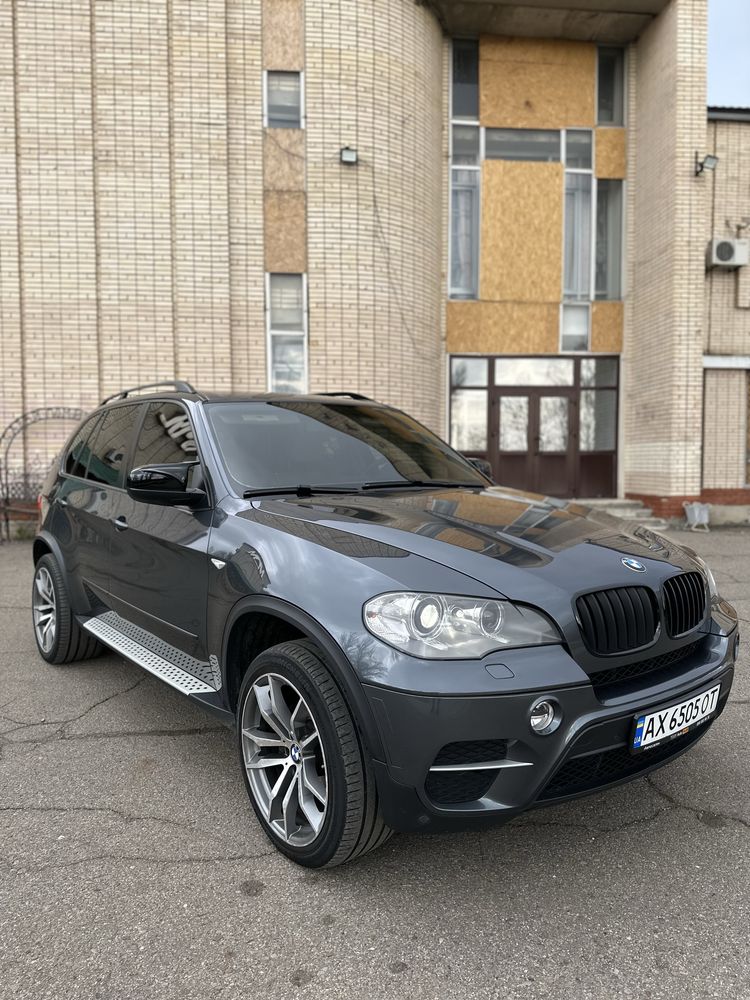 BMW X5 E70 2011 3.0 Бензин