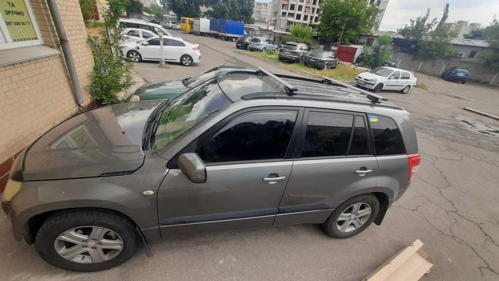 Новейшие перемычки G5 на рейлинги Suzuki Grand Vitara 2