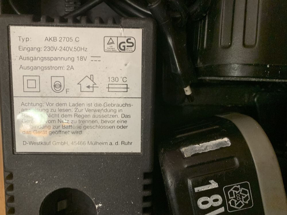 Шурупокрут AKB 2705, 18v