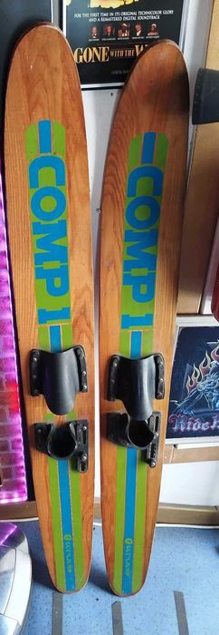 Skis Aquàticos Vintage Em Madeira