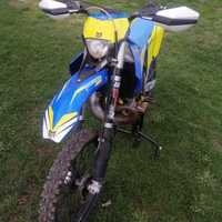 Husaberg te 300 ktm six days