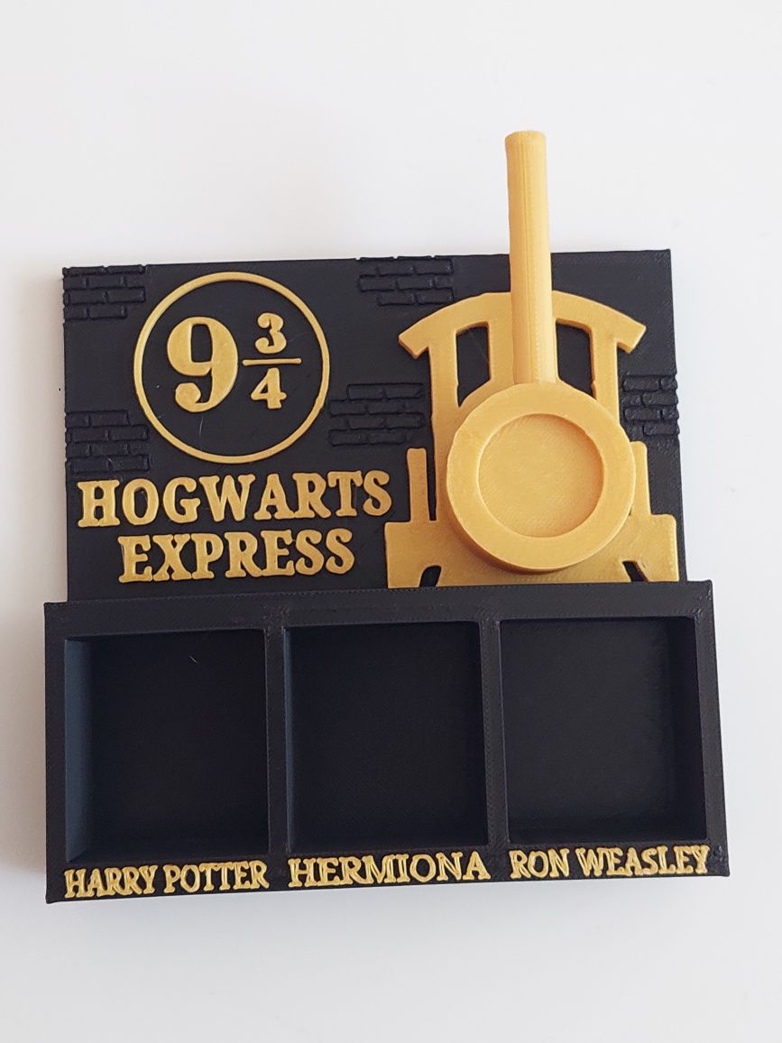 Półeczka stojak na figurki Kinder Joy Harry Potter Indii Brasil