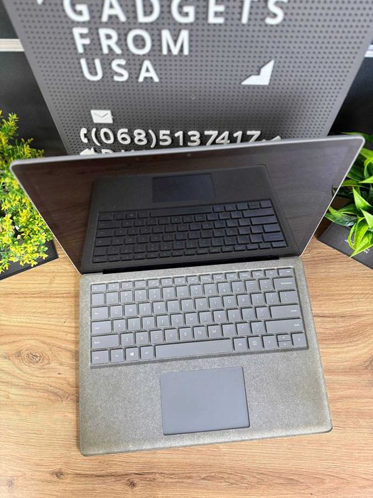 Microsoft Surface Laptop 2 13.5" 2k Сенсорний i5 8/256 GB SSD