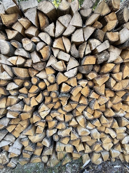 Продаємо рубані дрова різних порід в різих обʼємах