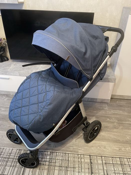 Прогулянковий візок Carrello Bravo