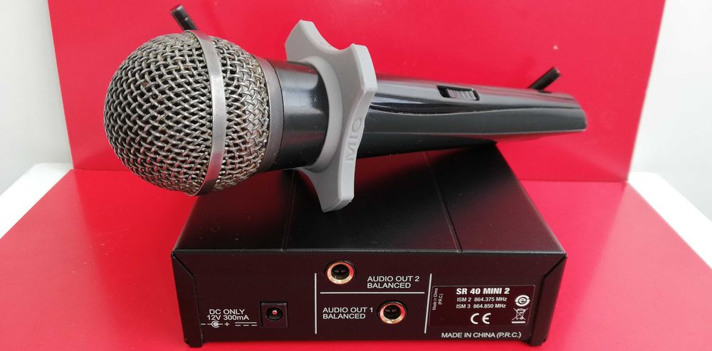 Ресивер AKG SR 40 Mini MiniPRO база 2 частоты 864,375 MHz 864.850 MHz