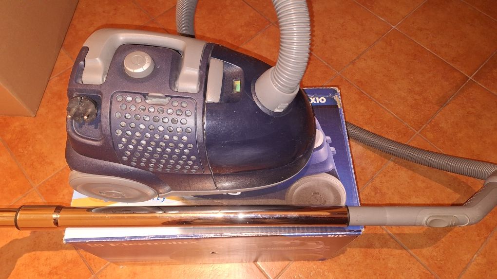 Electrolux XIO Z1034 odkurzacz workowy