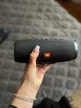 Продам портативну колонку JBL Charge 3