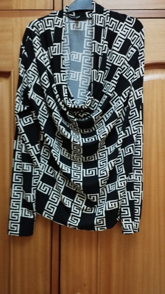 Blusa nova . Tam. Unico