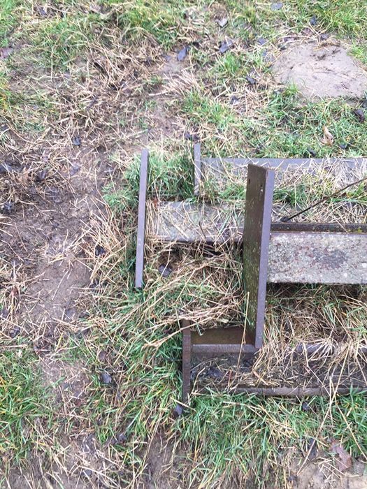 Filary stalowe 4 sztuki