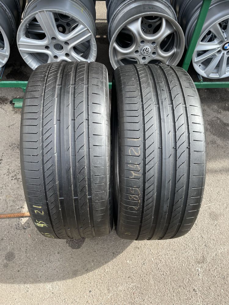 285/45R21 Continental