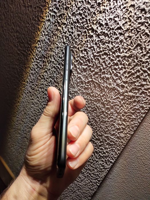 Motorola edge 40 neo 12/256 Гб