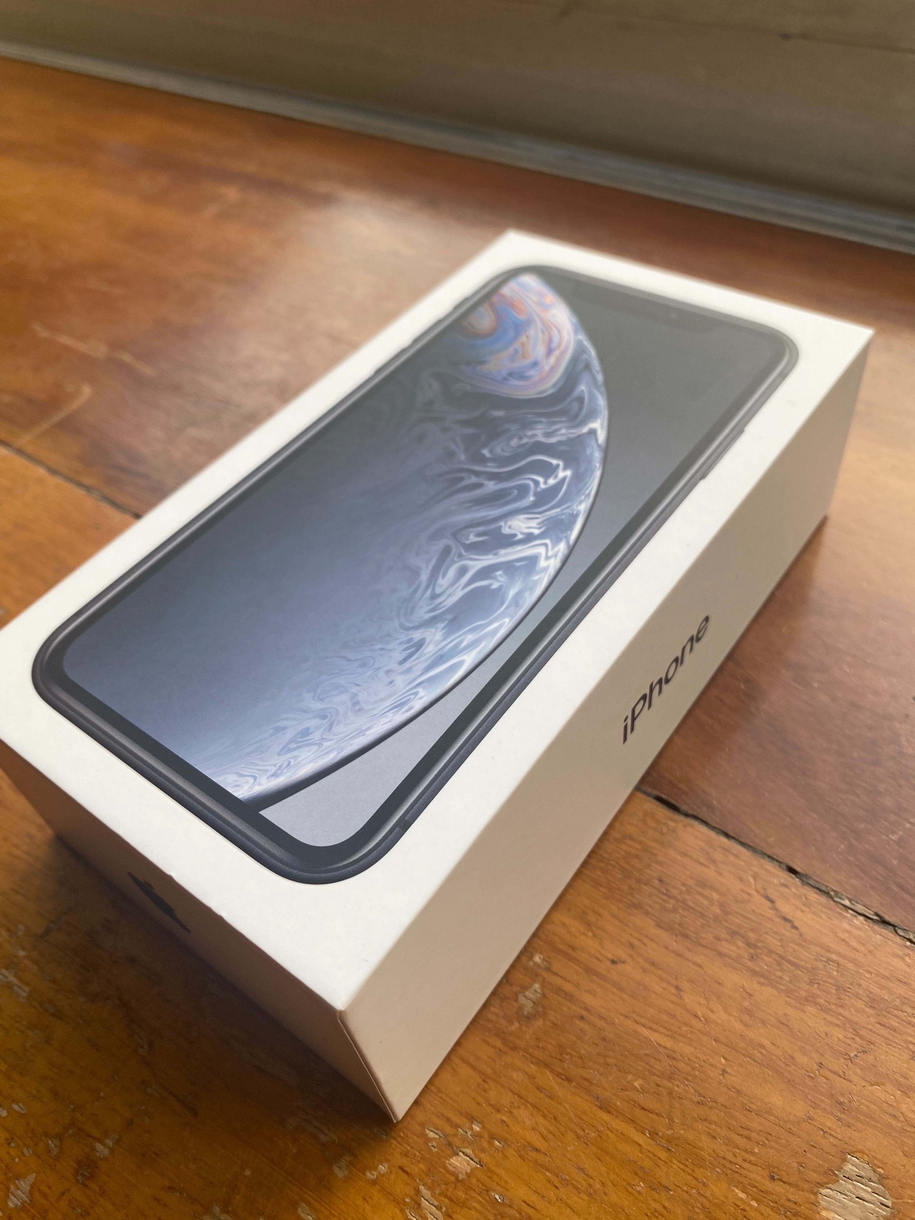 IPhone XR 64GB como novo - preço negociável