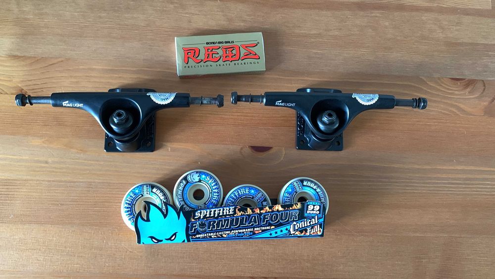 Skate como novo! Tensor, Bones, Spitfire, Flip