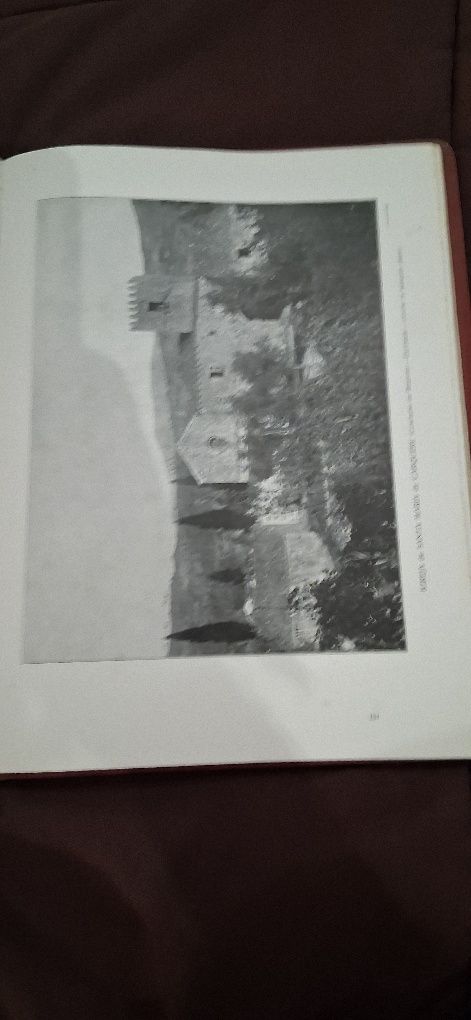 Livro a arte romanica em Portugal
