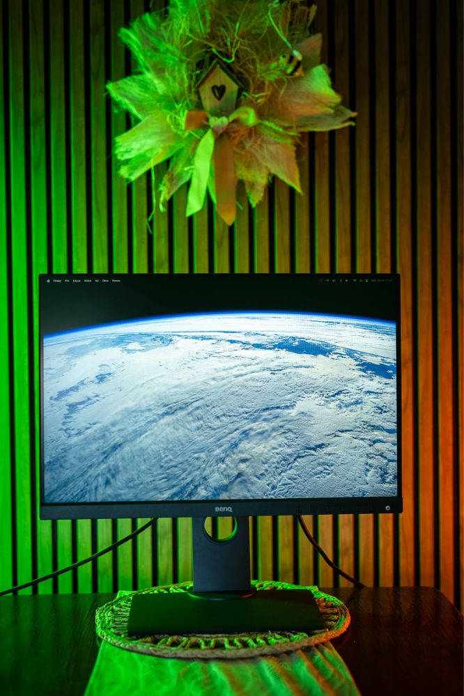 Monitor graficzny BenQ SW240