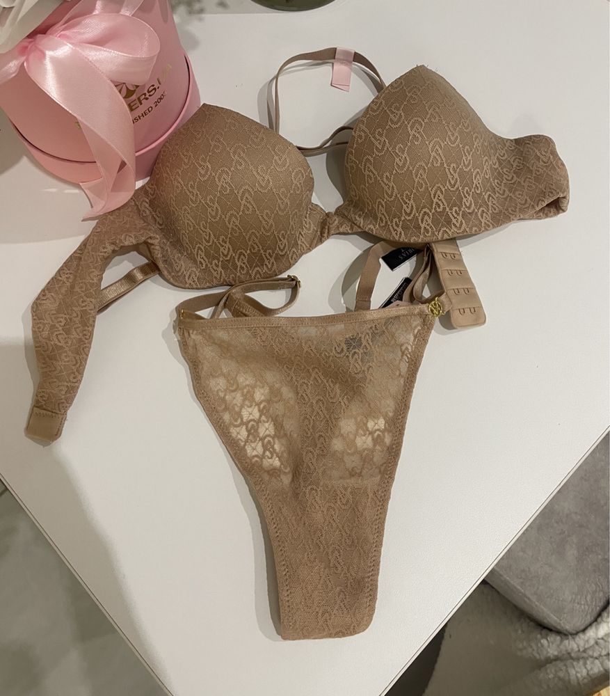 Комплект Victoria’s Secret оригінал преміум колекція Icon 32B