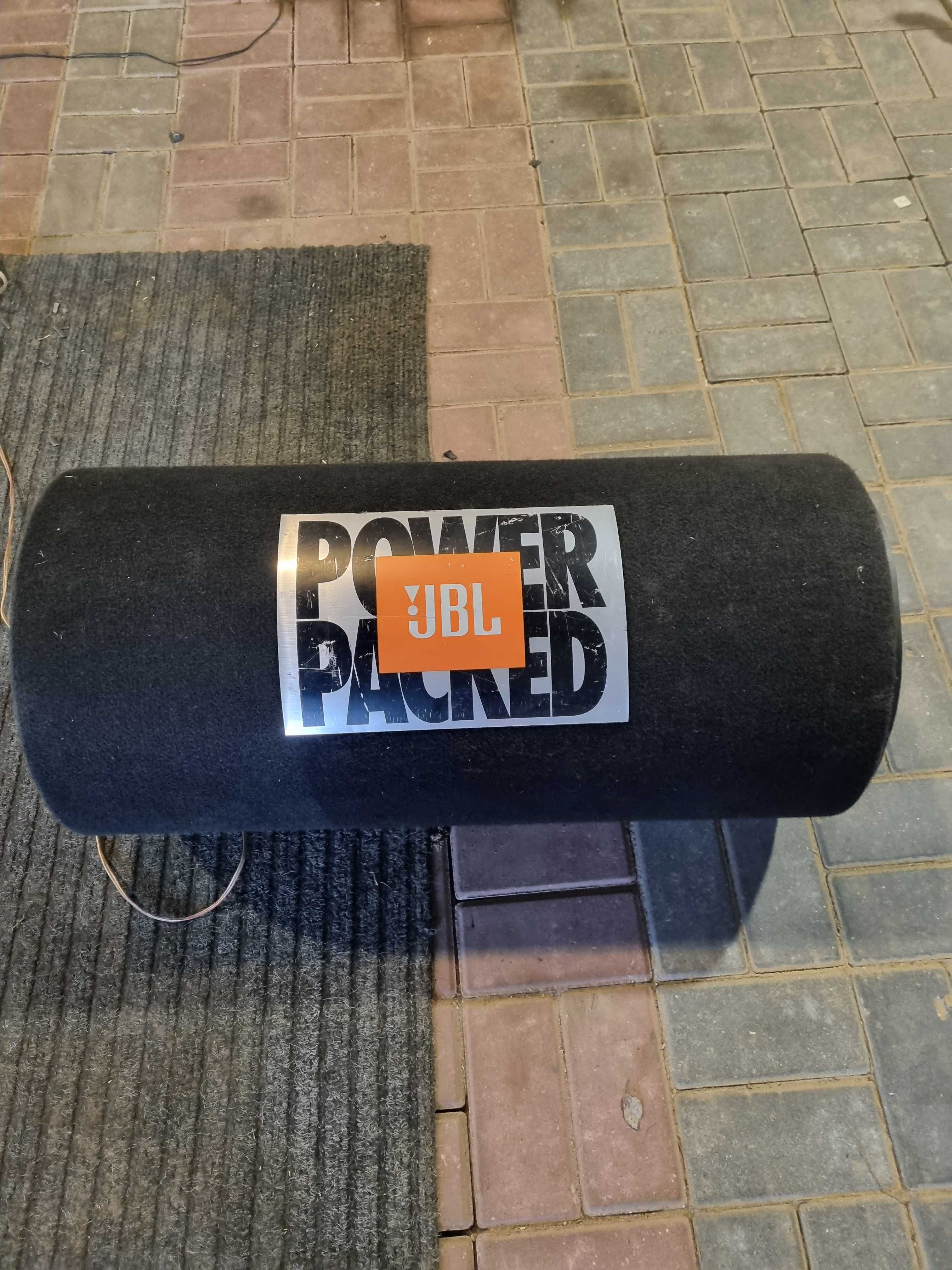 Subwoofer Jbl z głośnikiem 30