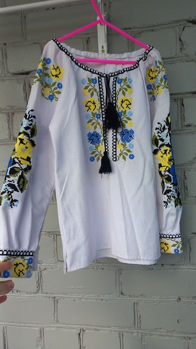 Вишиванка  на дівчинку 134р