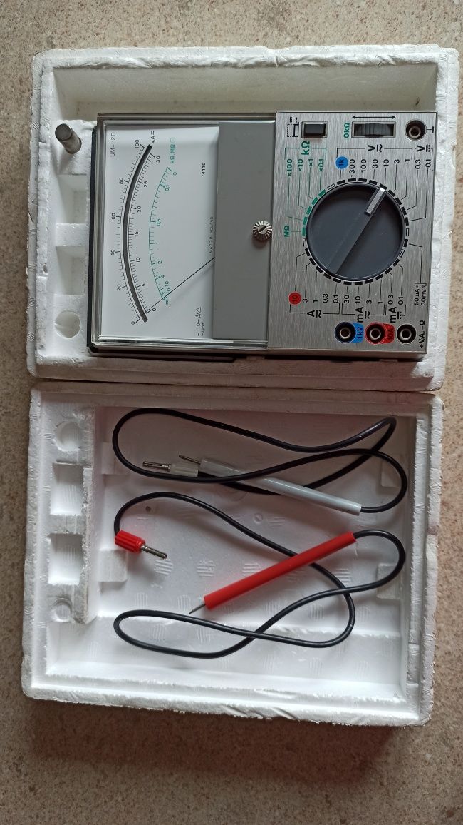 Miernik analogowy/Multimer UM112B. ERA.