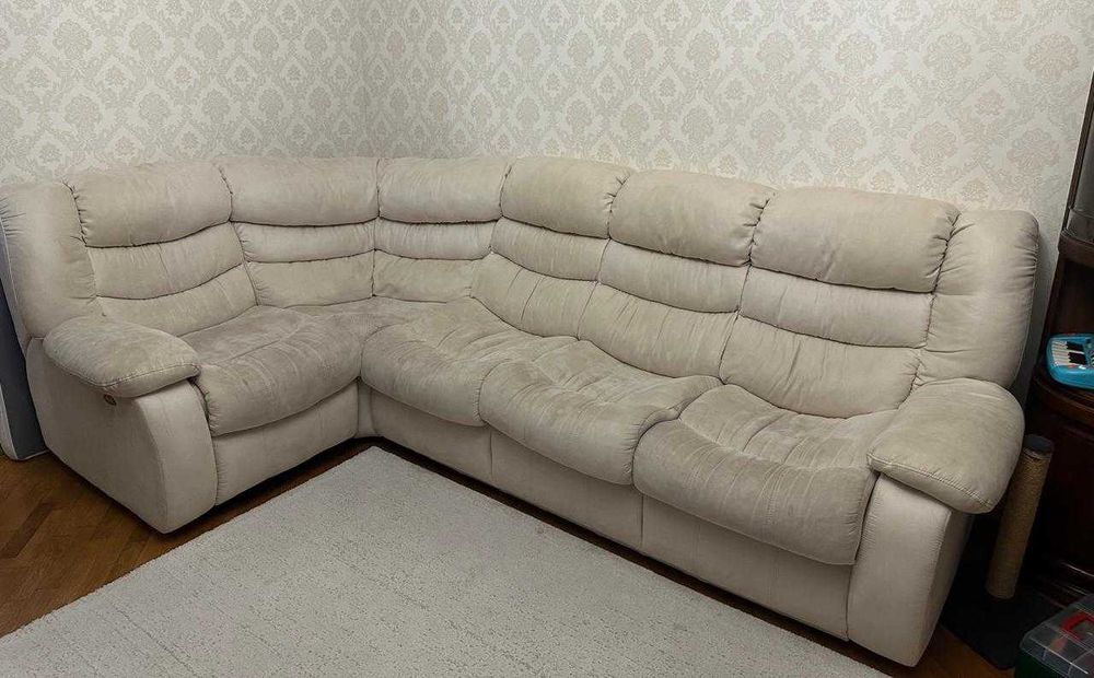 Диван розкладний з реклайнером