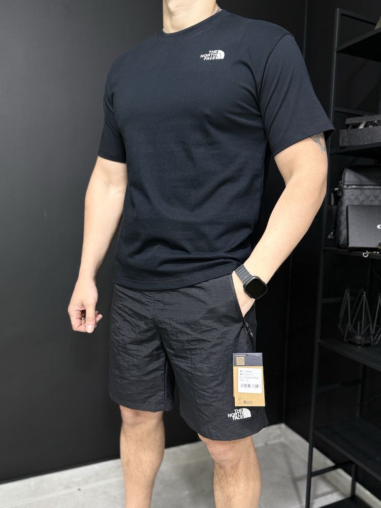 Футболка North Face