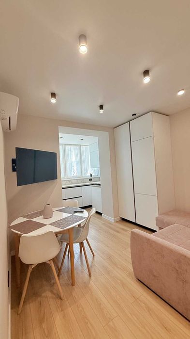 Шикарна 2-кімнатна квартира, ЖК "Сади Вишневі", вул. Святошинська,58