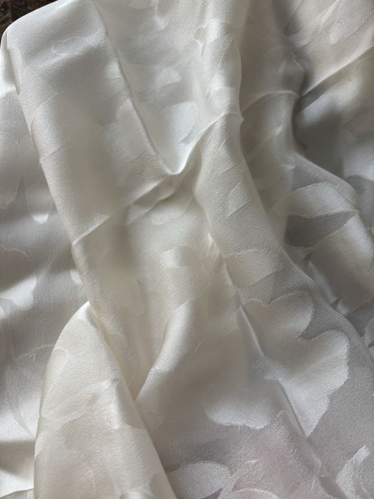 Відріз тканини 100% натуральний шовк шифон деворе молочного кольору