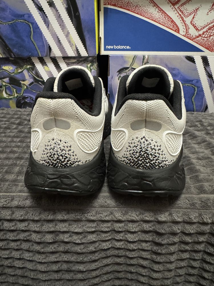 Чоловічі кросівки для бігу New Balance 1080 44(28см) оригінал