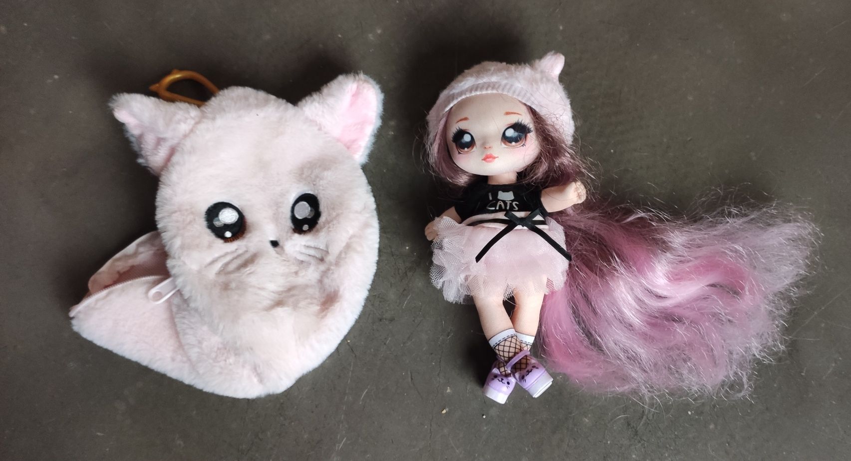 Na Na Na Surprise! Laleczka Katherine Whiskers Pom Doll