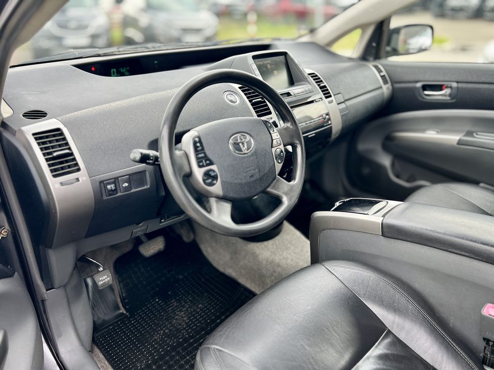 Samochód do Wynajęcia Wynajem Aut pod cele osobiste Prius Automat