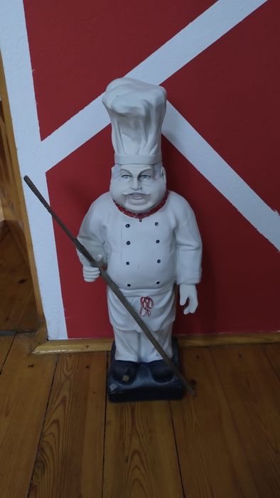 Figurka piekarza