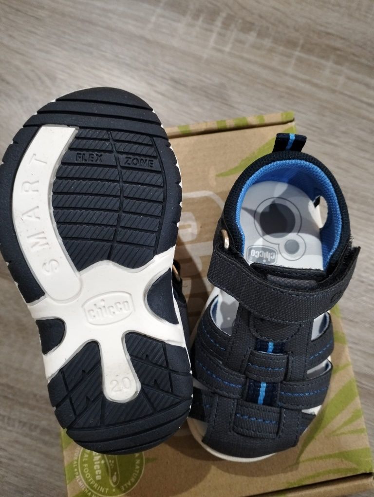Sandálias Chicco20