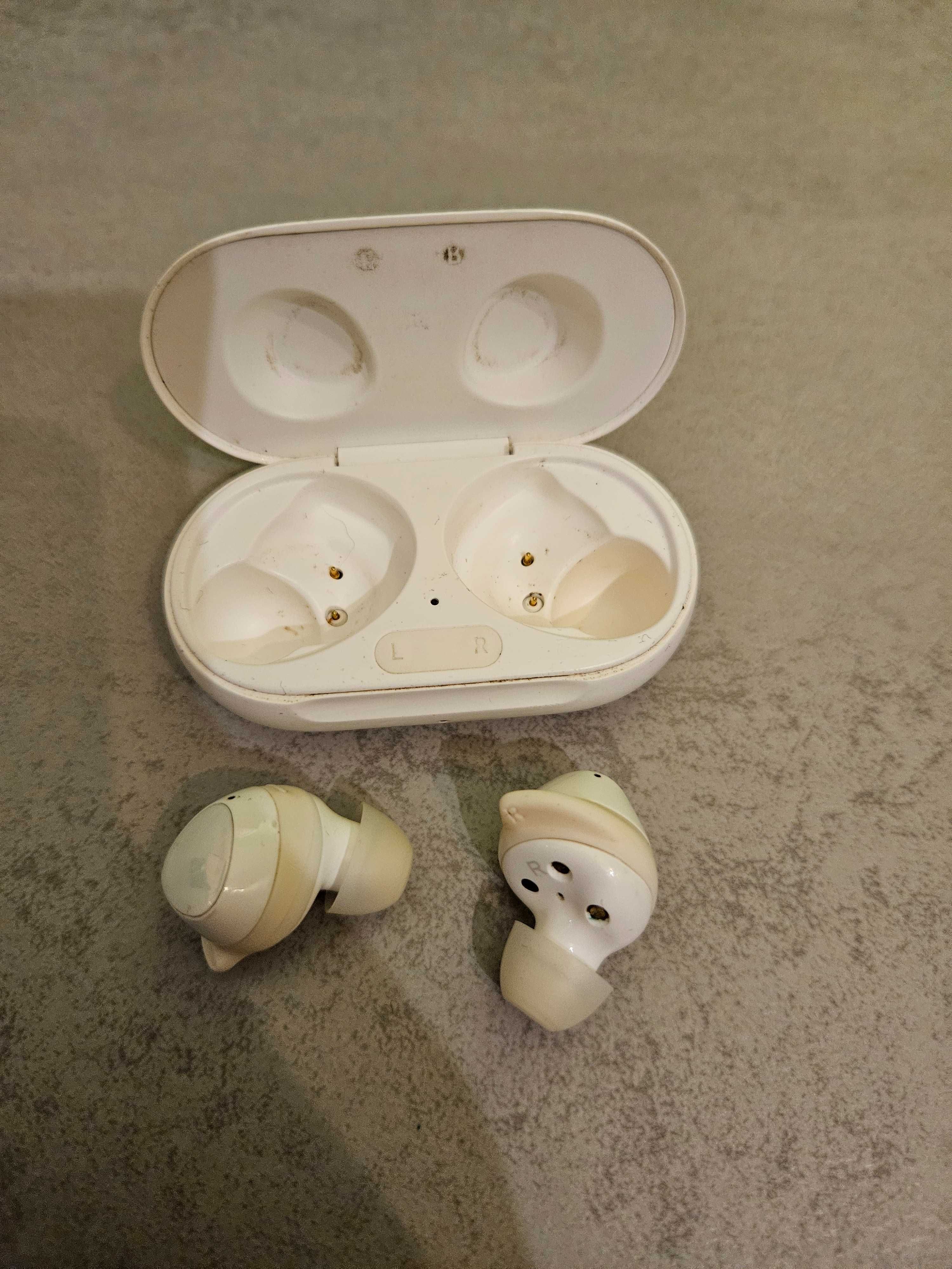 Słuchawki samsung galaxy buds+ R175 czarne