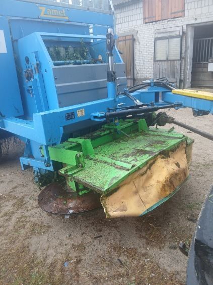 Przyczepa do zbioru zielonki talerzówka  .Likwidacja  gospodarstwa