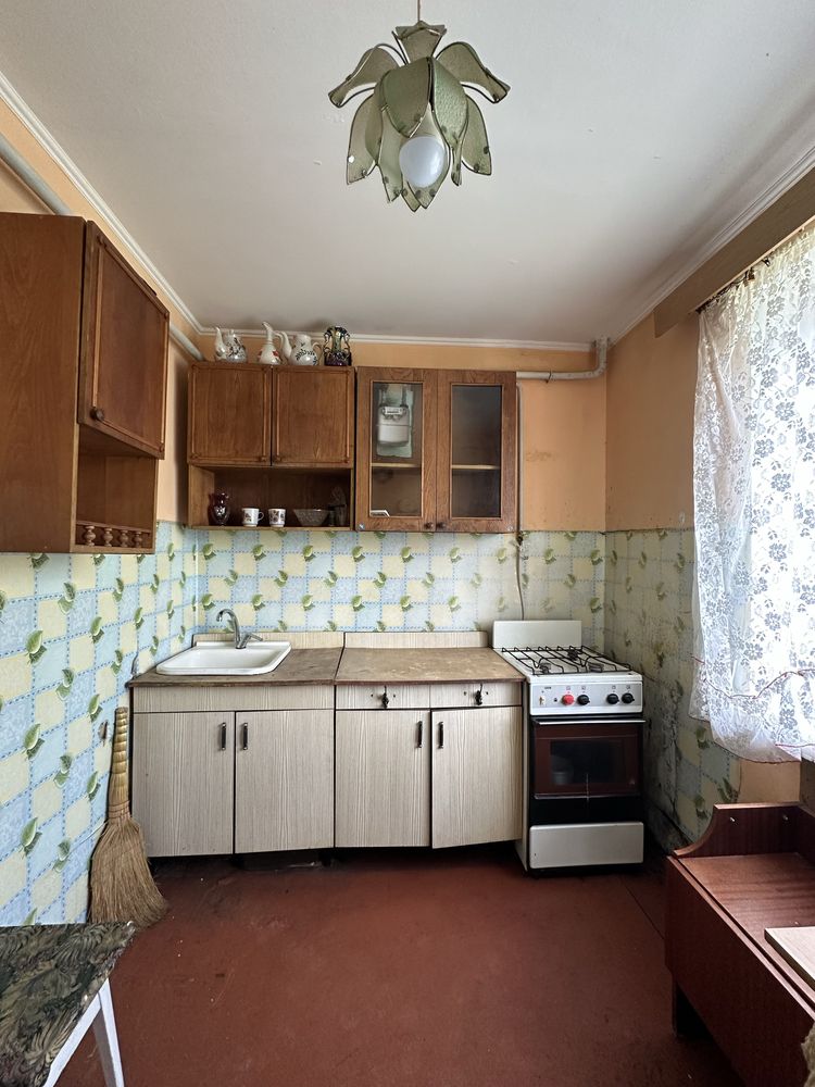 Продам 1 кімнатну Чешку в Здолбунові Л. Українки