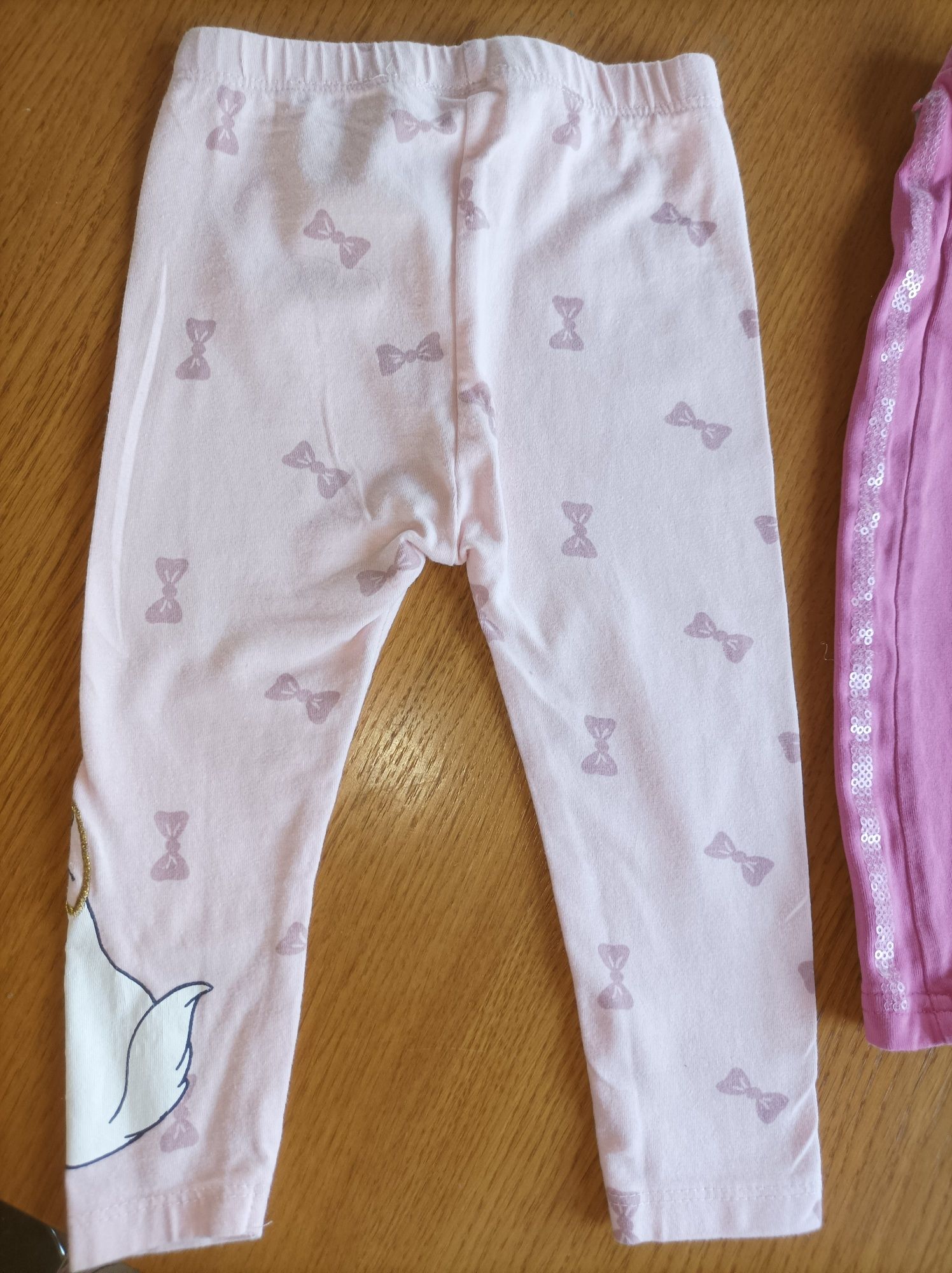 Dwie pary spodni 80 dla dziewczynki legginsy