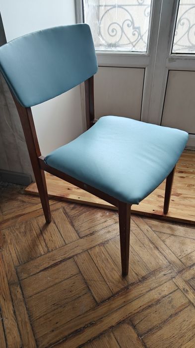 Стул деревянный бу