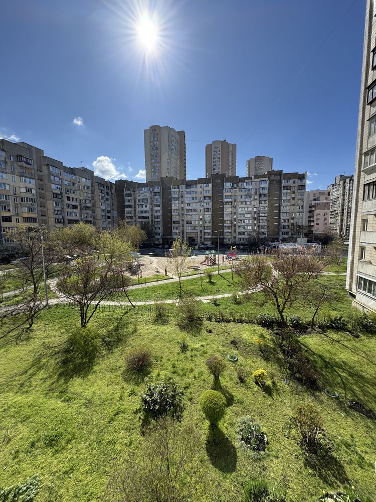 Продаж 3к 67м2 вул Драгоманова 22 м Позняки 5 хв ЄВідновлення 280