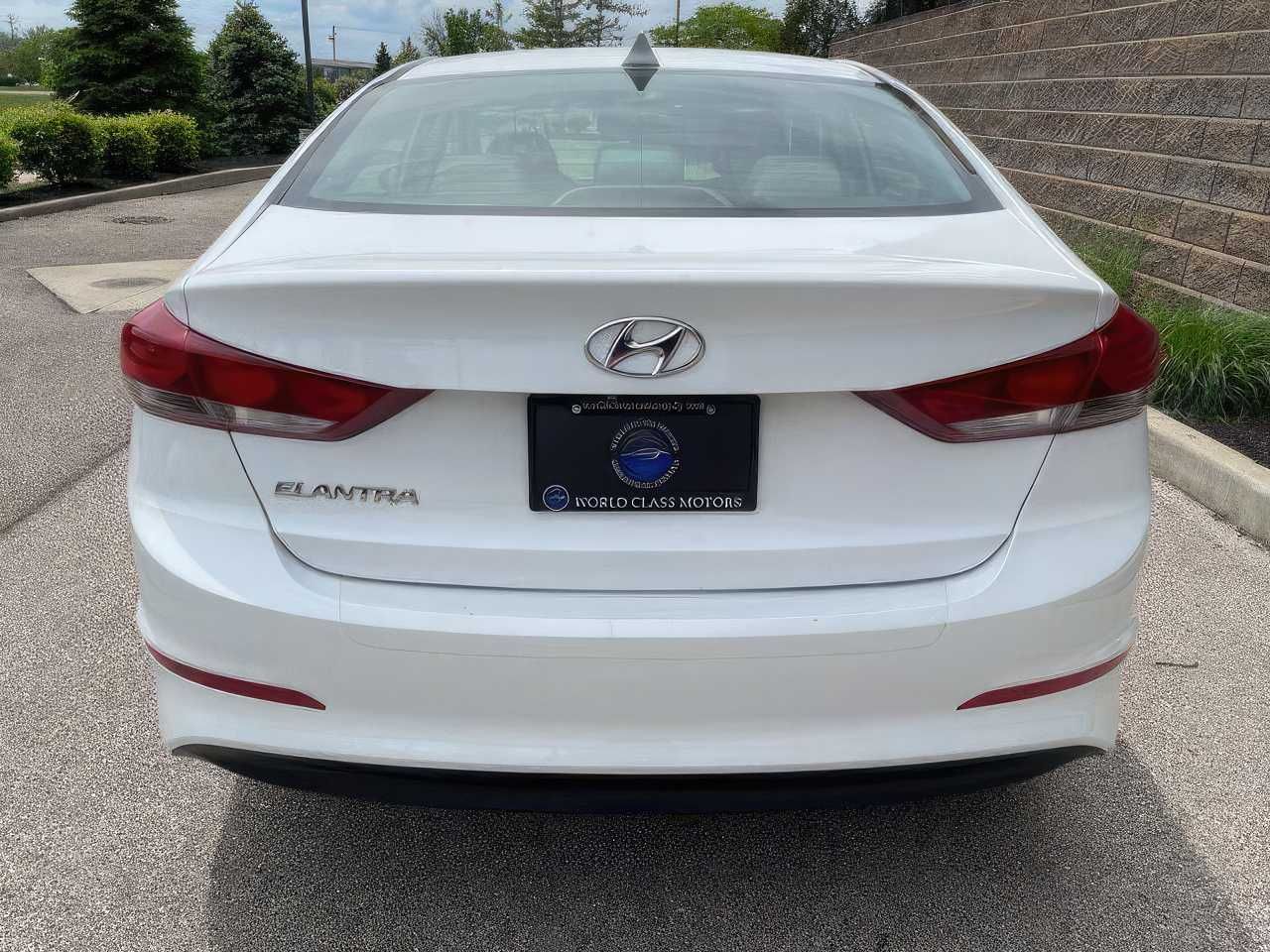 2017 Hyundai Elantra SE