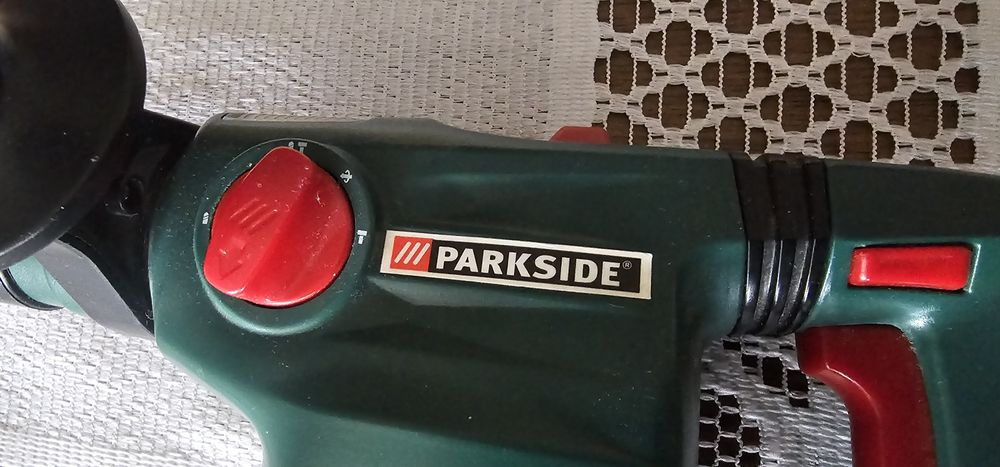 Narzędzia mały majsterkowicz + wiertarka udarowa