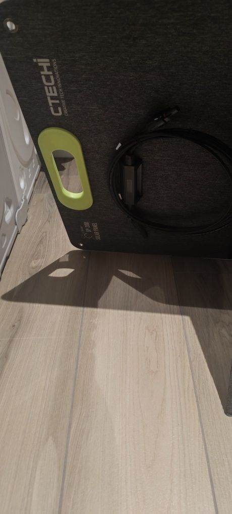 Портативная солнечная панель CTECHI SP-200 200W