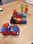 Spidey pojazdy i figurki