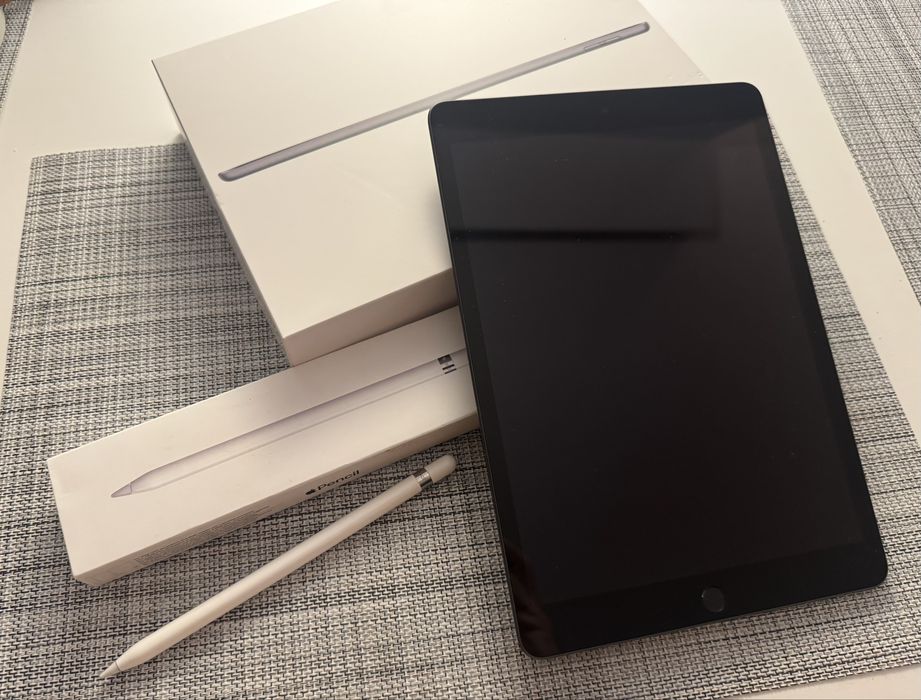 iPad Wi-Fi 64GB Space Gray + Apple Pencil