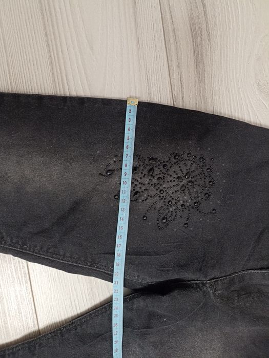 Продам джинсы зимние подростковые,для девочки