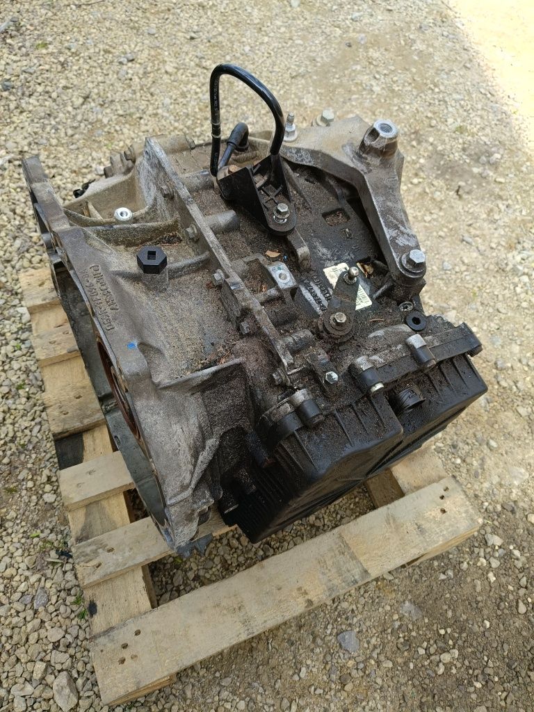Skrzynia biegów automat powershift Volvo v40 1.6 HDI D2 15 rok