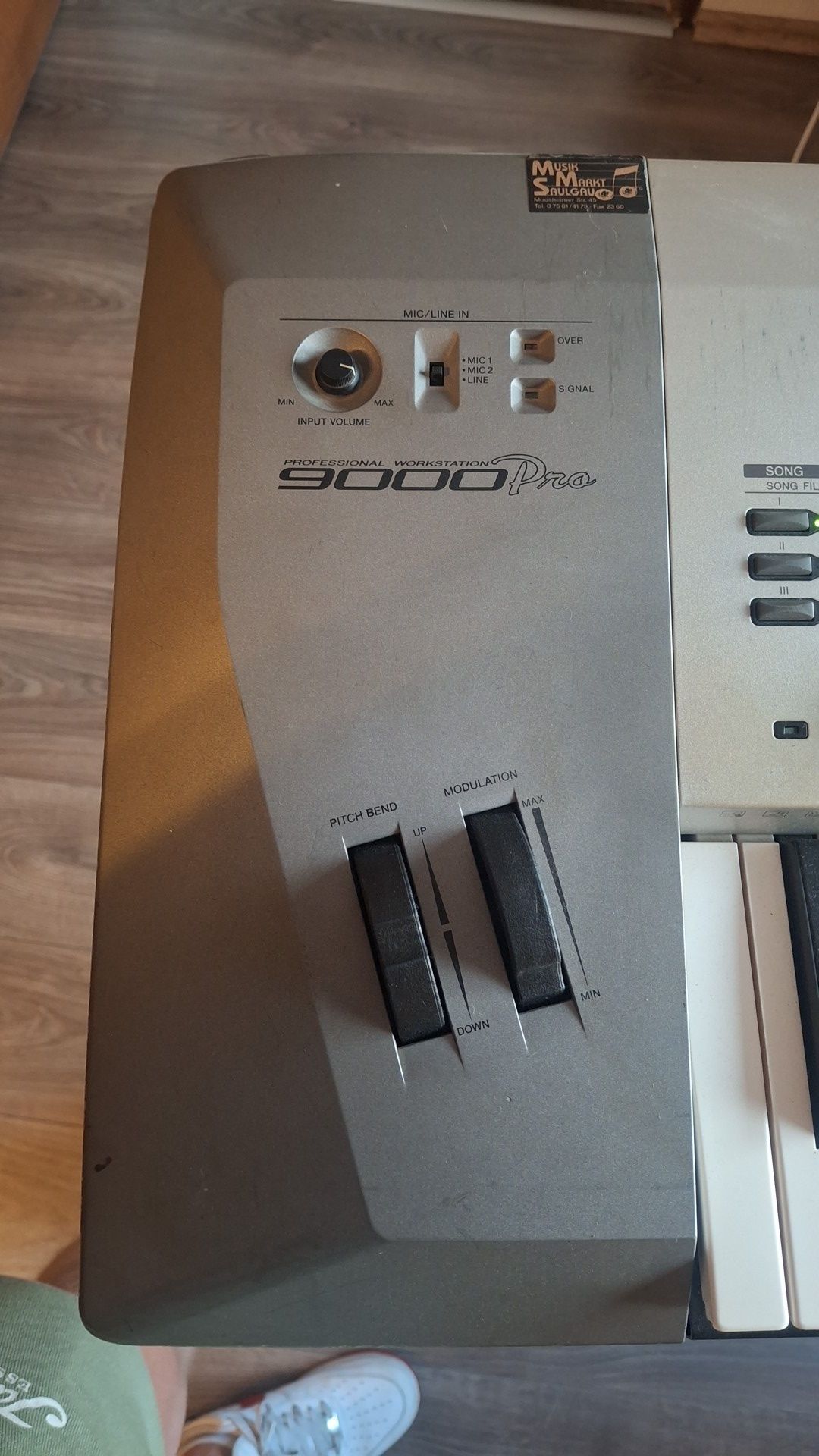 Keyboard  Yamaha  9000 pro