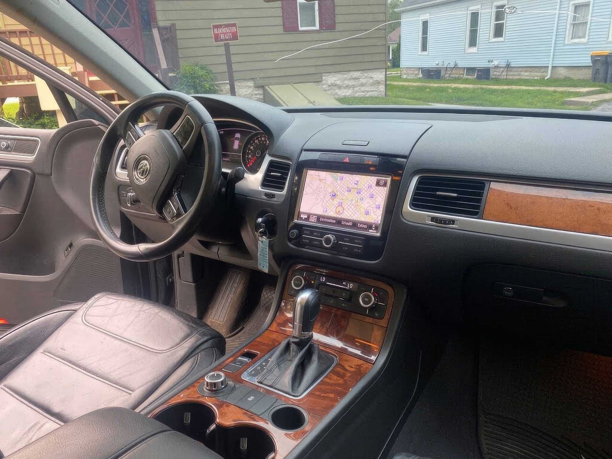 2012 Volkswagen Touareg V6