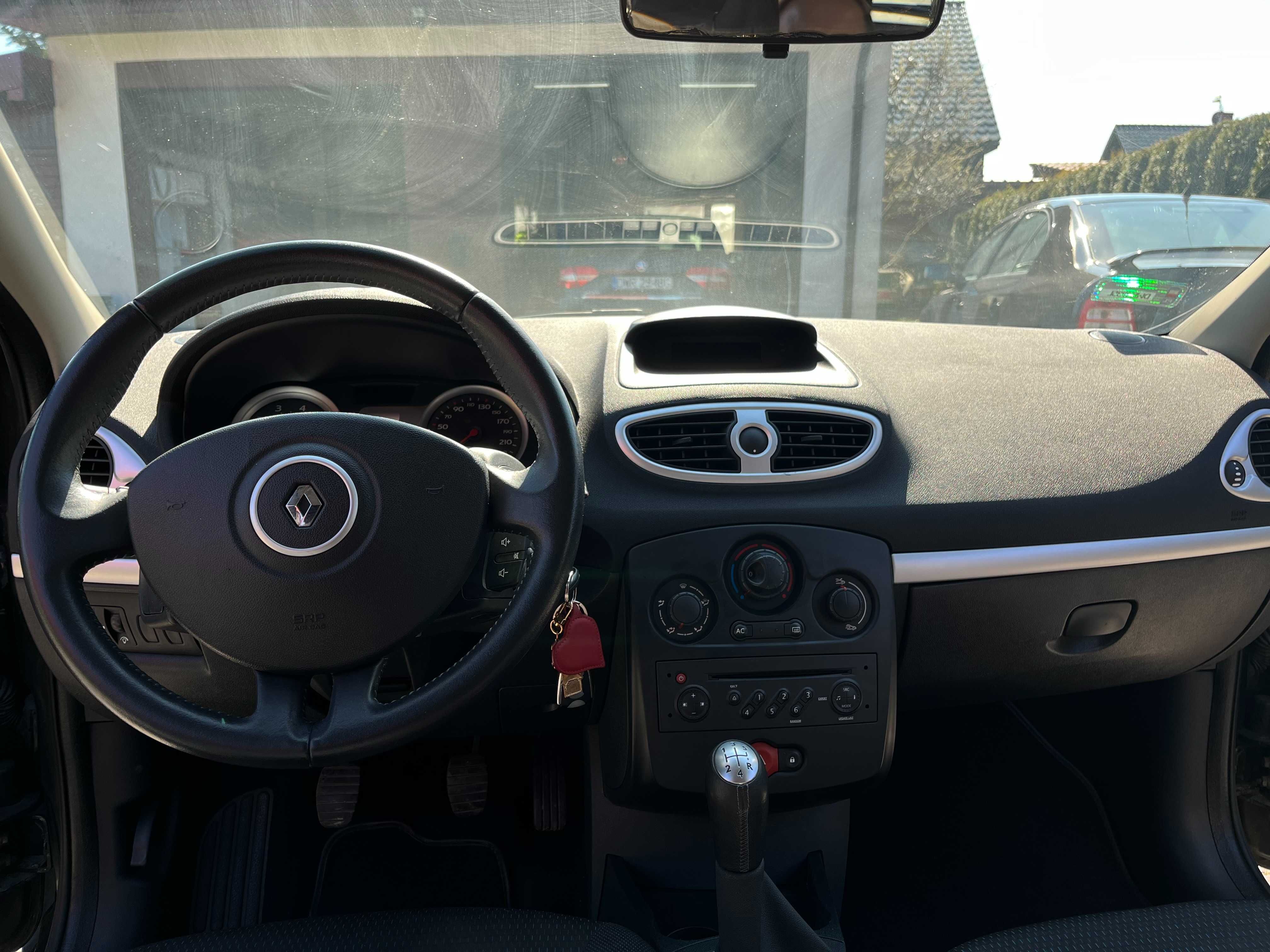 Renault Clio III 1.6 16V