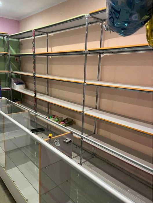 Стелаж майже новий; вітрина; торгівля; магазин